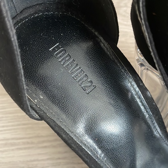 Black heels and clear bottoms - Picture 3 of 3